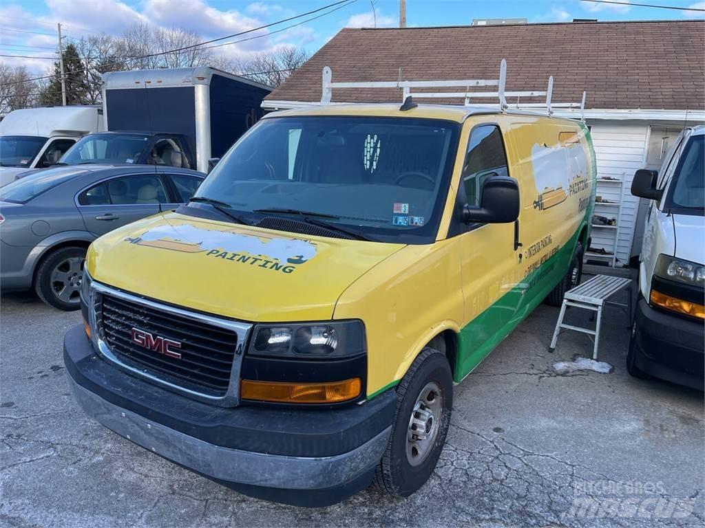 GMC Savana Busy / Vany