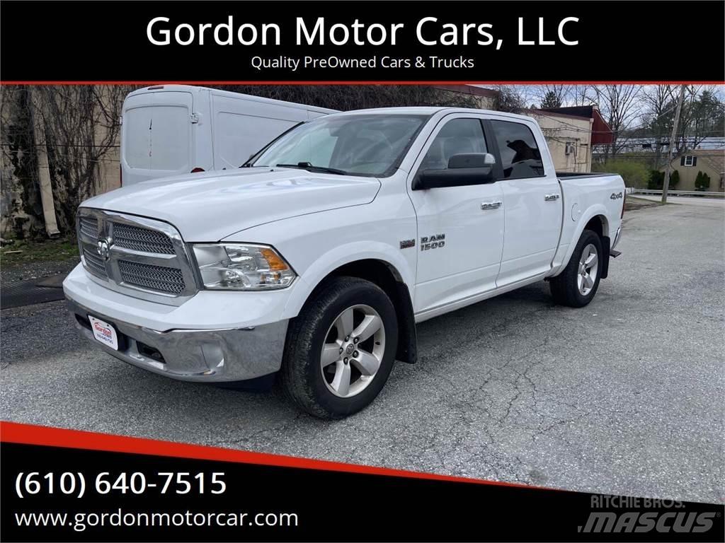 RAM 1500 Pick-upy / Pojazdy z otwieranymi burtami