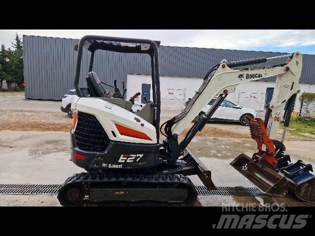 Bobcat E27 Minikoparki