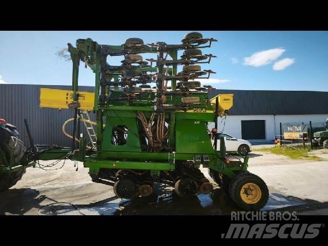 John Deere 750A Inne maszyny siewne
