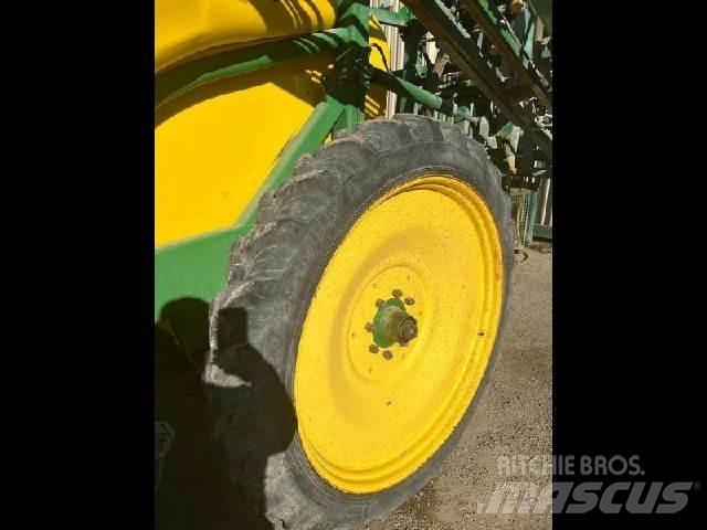 John Deere 824 SE Opryskiwacze zaczepiane