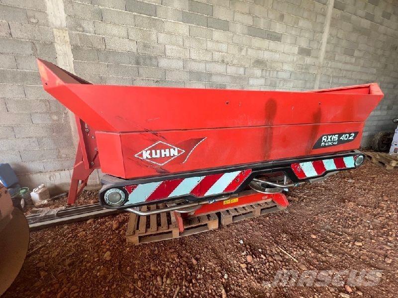 Kuhn AXIS 40.2 Rozrzutnik nawozów mineralnych