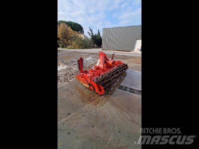 Kuhn HR3004 Brony