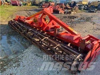 Kuhn HR404 Brony