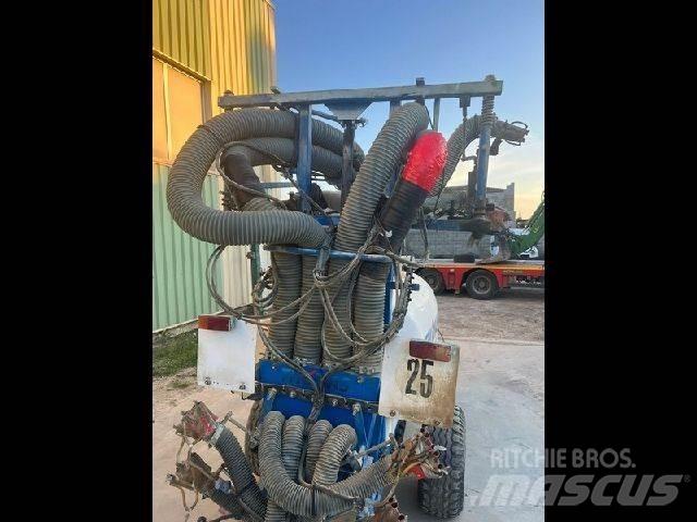 Thomas TTZ 800 Opryskiwacze zaczepiane