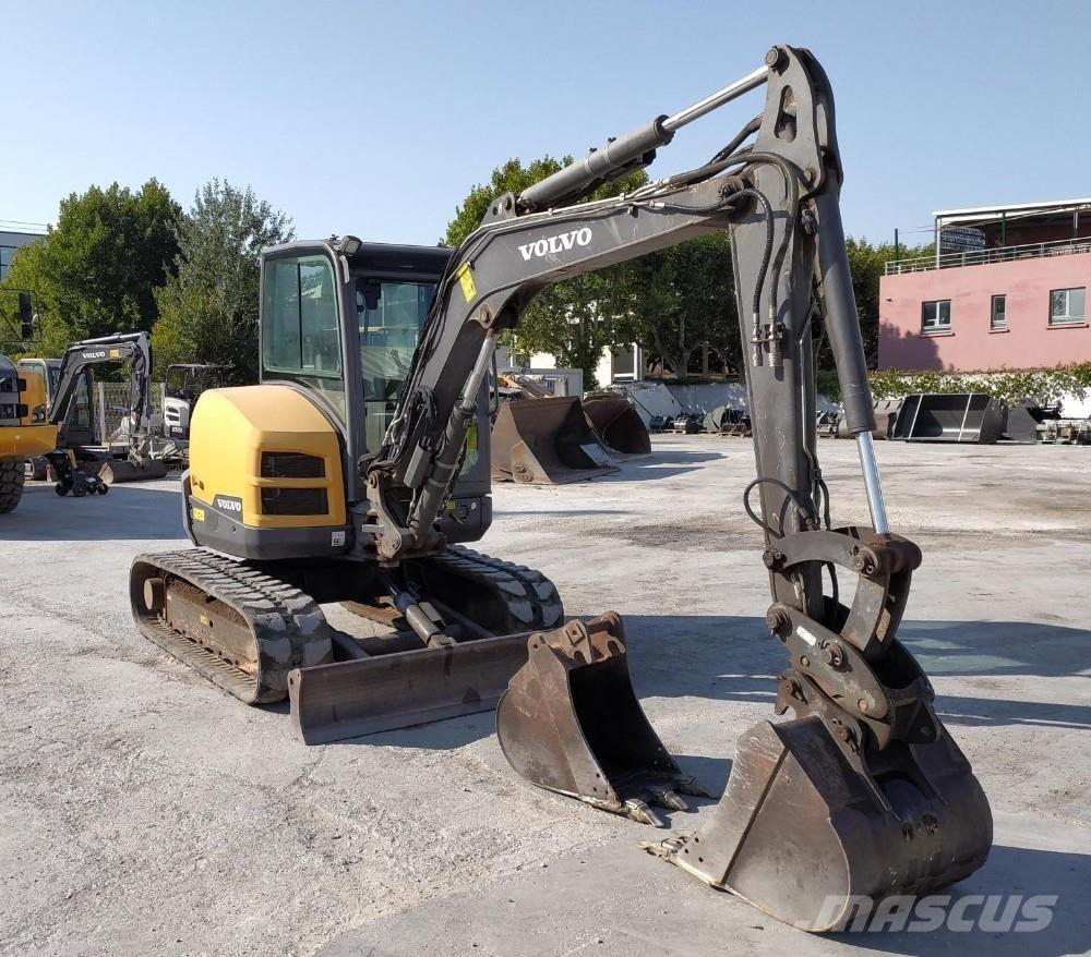 Volvo ECR50D Minikoparki