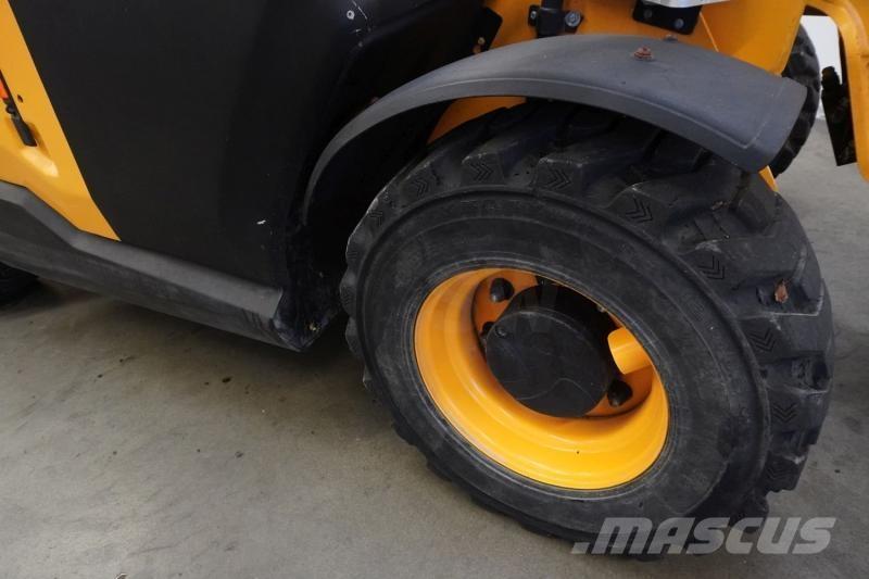 JCB 525-60 Ładowarki teleskopowe