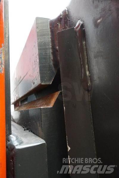 Linde T 30 131 Wózki widłowe unoszące