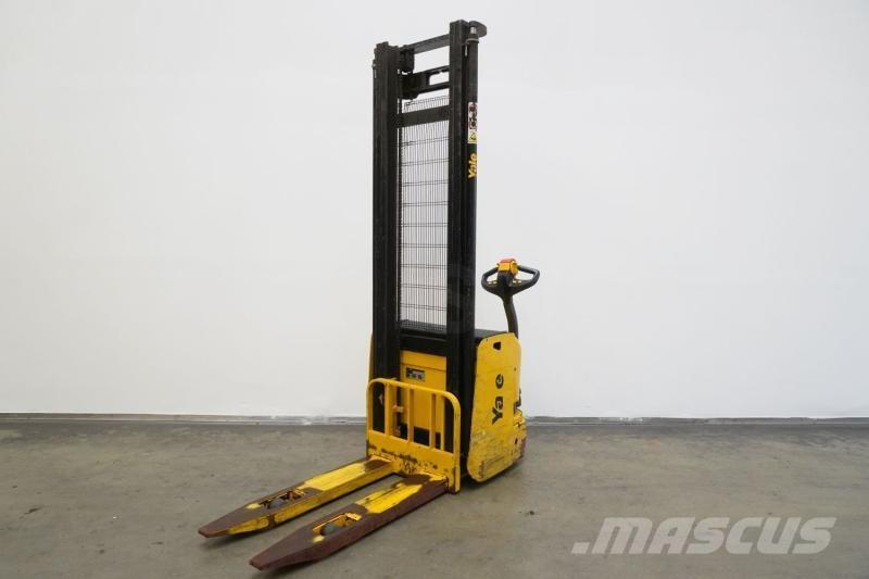 Yale MS12AC Samojezdne maszyny do załadunku