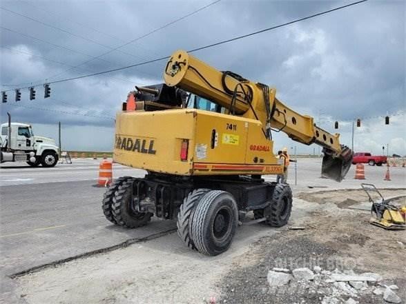 Gradall XL3300 V Koparki kołowe