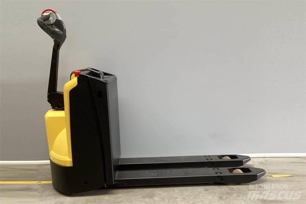Hyster P1.6 Wózki widłowe unoszące z dyszlem