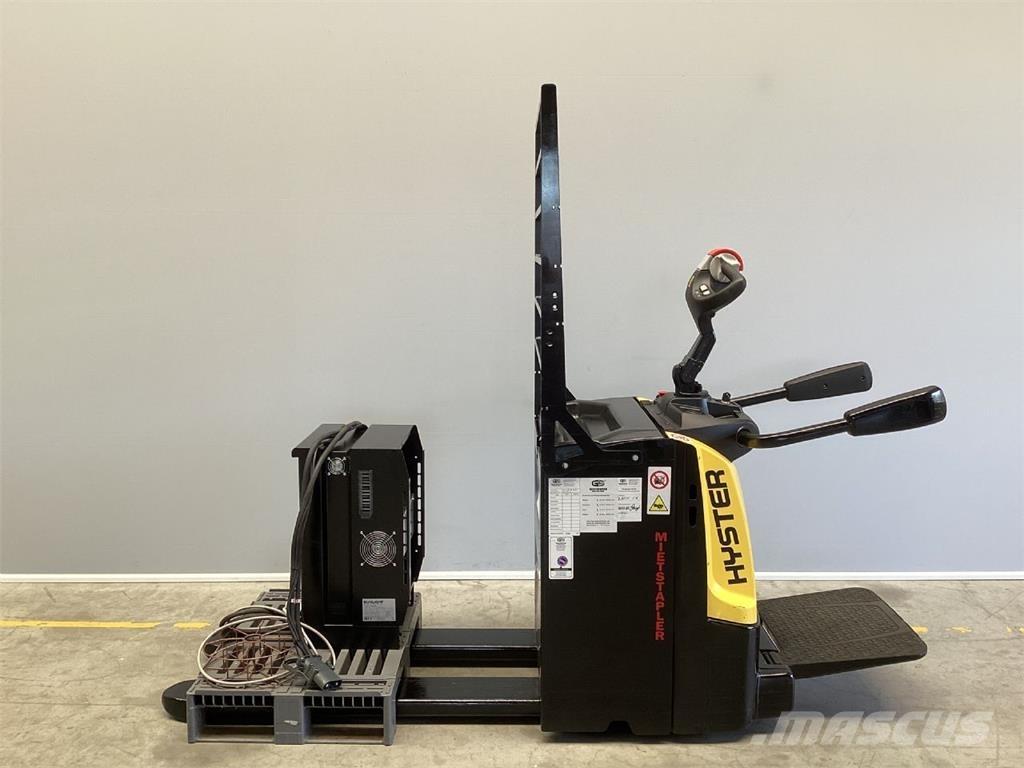 Hyster P2.0S Wózki widłowe unoszące z dyszlem