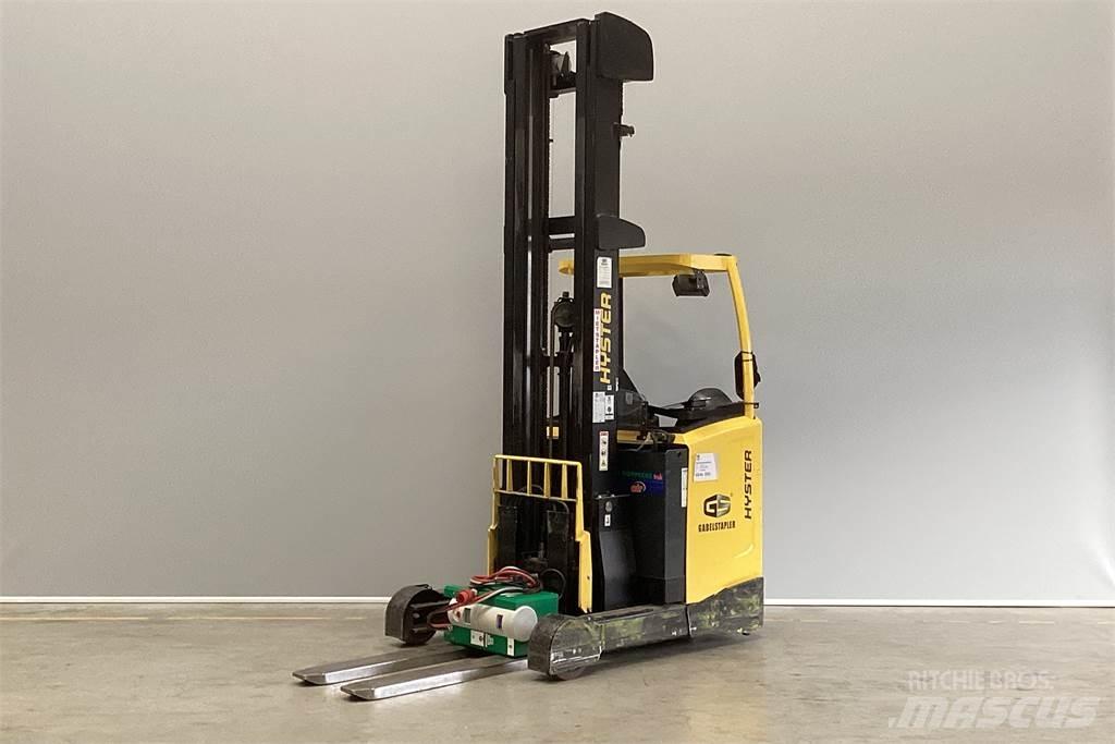 Hyster R1.6 Wózki widłowe wysokiego składowania