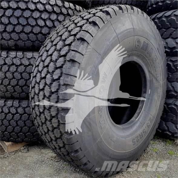  MAGNA 23.5R25 Opony, koła i felgi