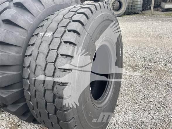  MAXAM 20.5R25 Opony, koła i felgi