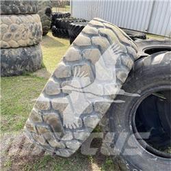  MAXAM 20.5R25 Opony, koła i felgi