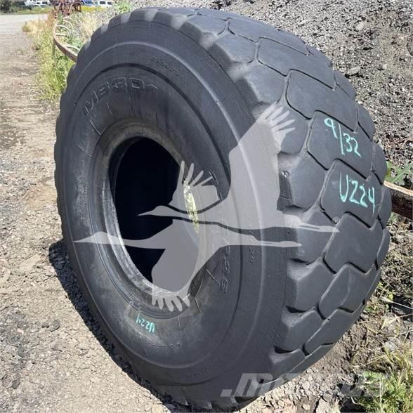  MAXAM 23.5R25 Opony, koła i felgi