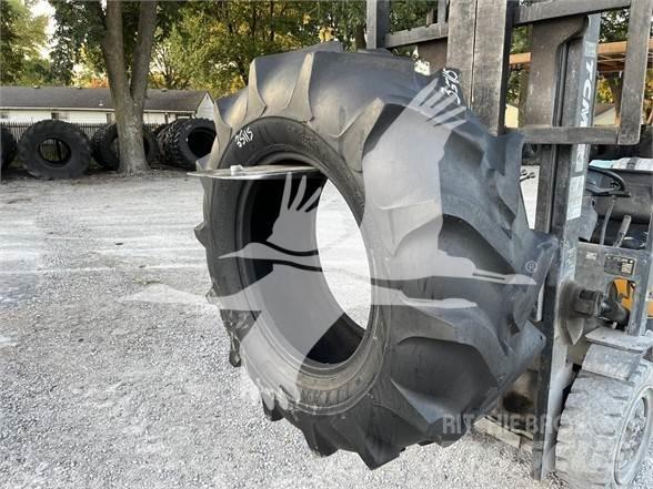 Titan 18.4X26 Opony, koła i felgi