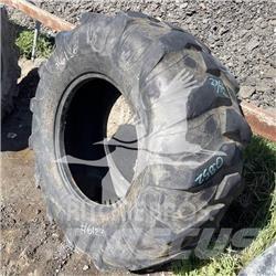 Titan 19.5L24 Opony, koła i felgi