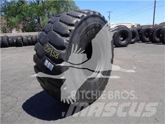 Titan 26.5R25 Opony, koła i felgi