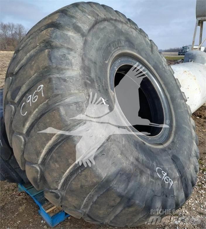 Titan 29.5x25 Opony, koła i felgi