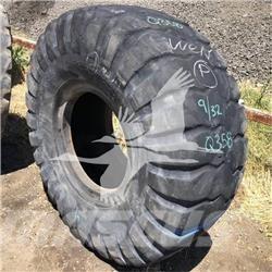 Toyo 23.5R25 Opony, koła i felgi