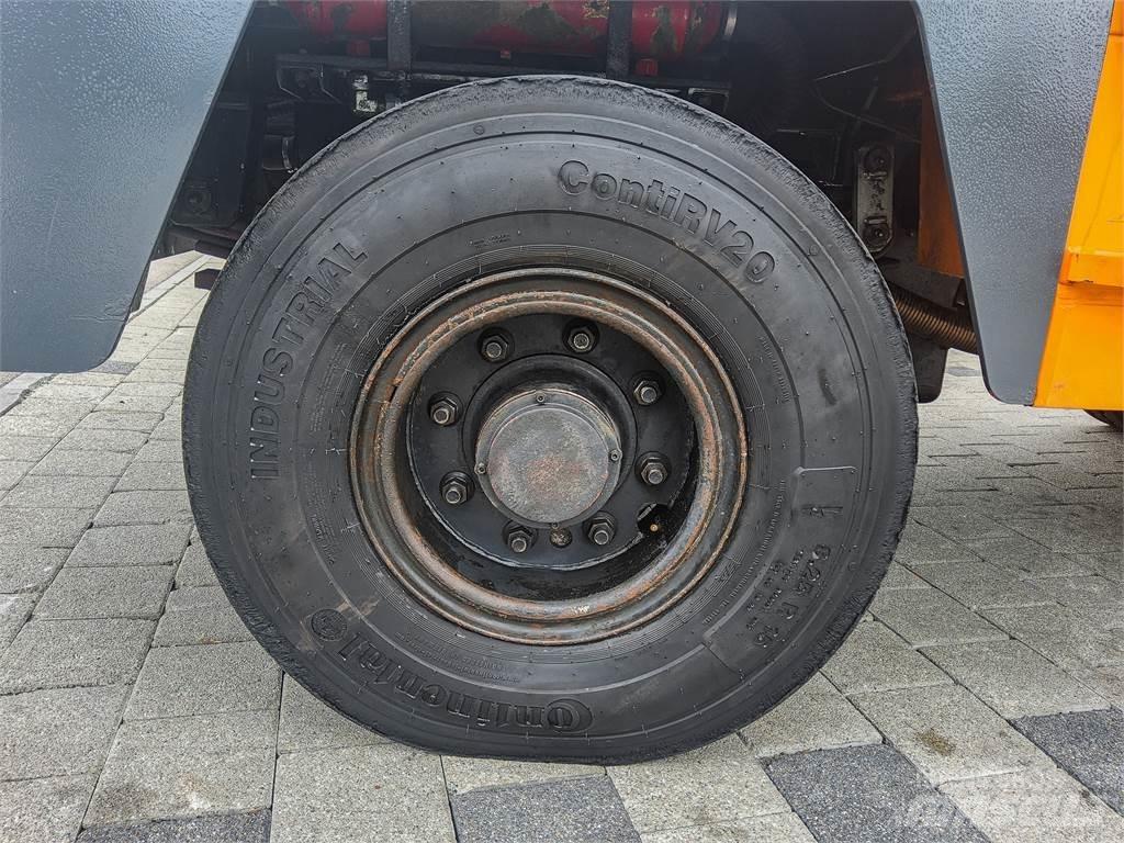  ATA 8500 4x4 Wózki widłowe samochodowe ciągnące