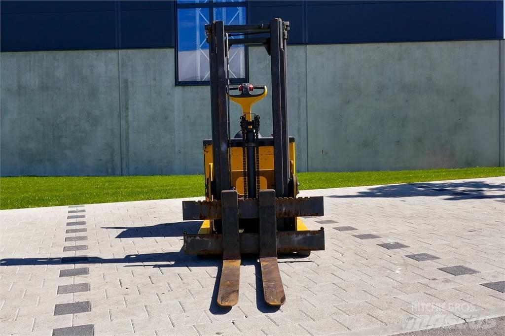 Linde L12 Wózki widłowe unoszące z dyszlem