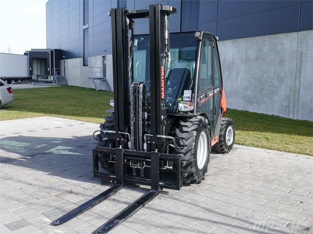 Manitou MC 25-4 Wózki widłowe terenowe