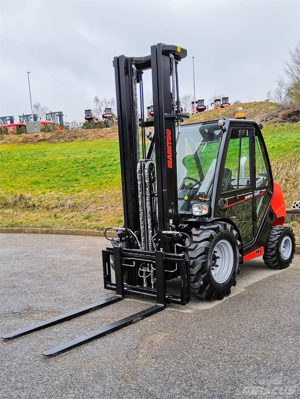 Manitou MC 30-4 Wózki widłowe terenowe