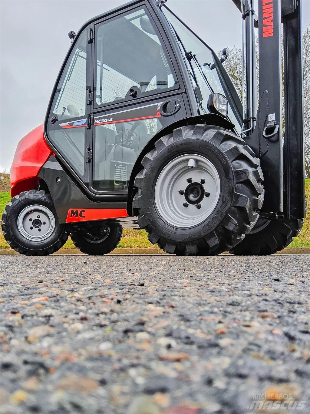 Manitou MC 30-4 Wózki widłowe terenowe