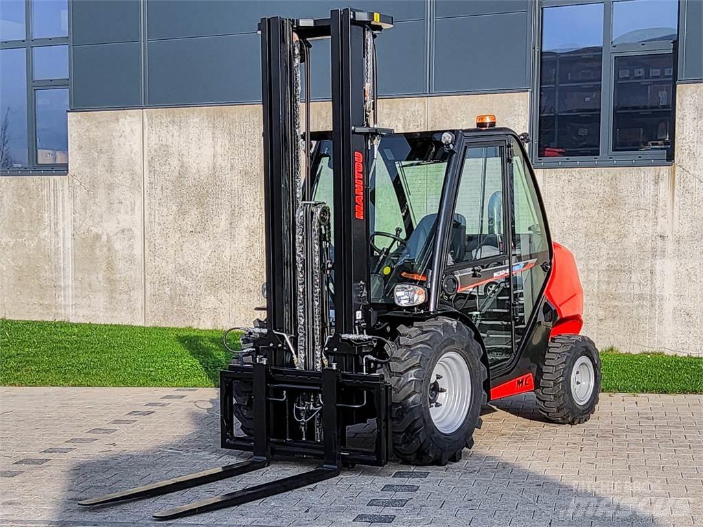 Manitou MC 30-4 Wózki widłowe terenowe