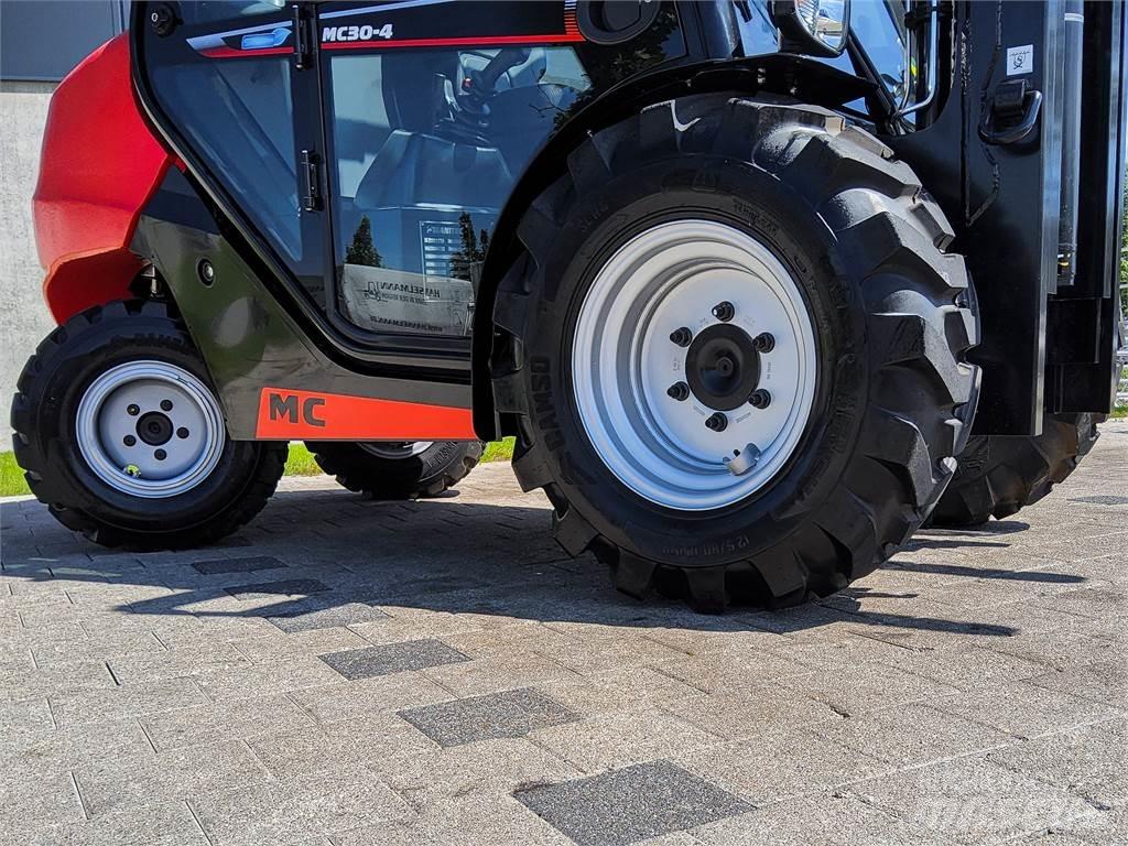 Manitou MC 30-4 Wózki widłowe terenowe