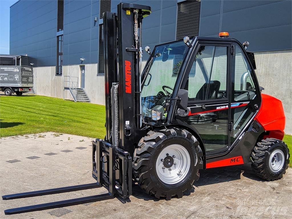 Manitou MC 30-4 Wózki widłowe terenowe