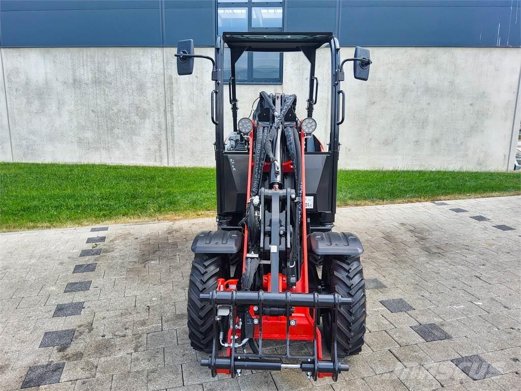 Manitou MLA 2-25H Minikoparki
