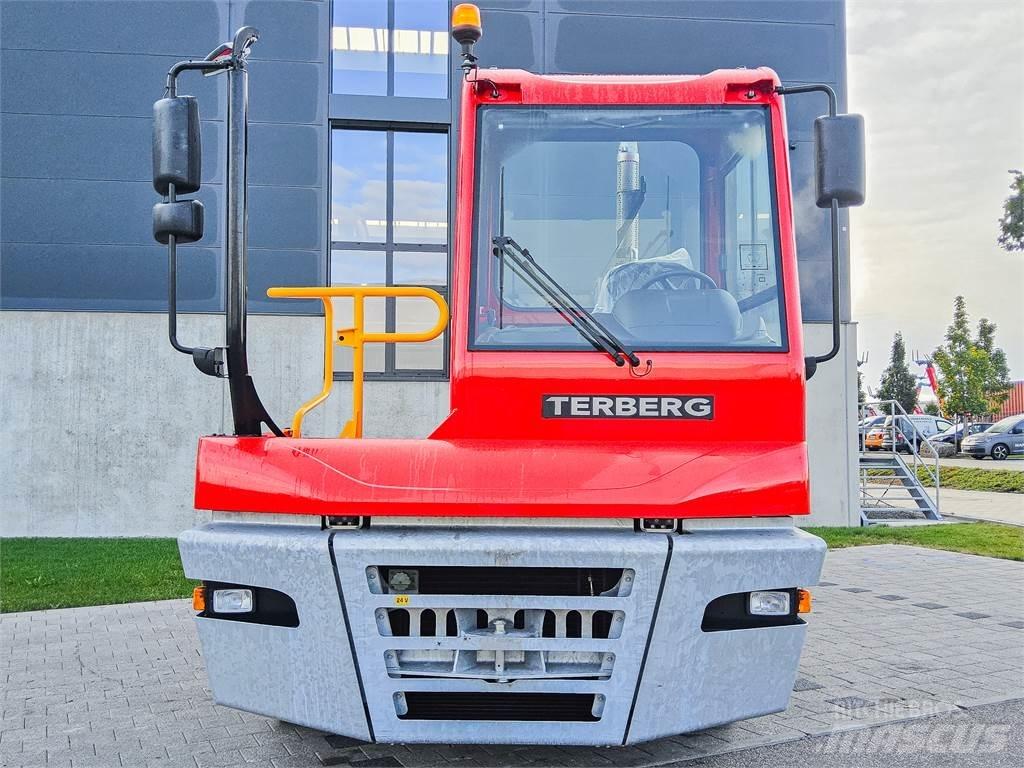Terberg YT 223 Ciągniki terminalowe