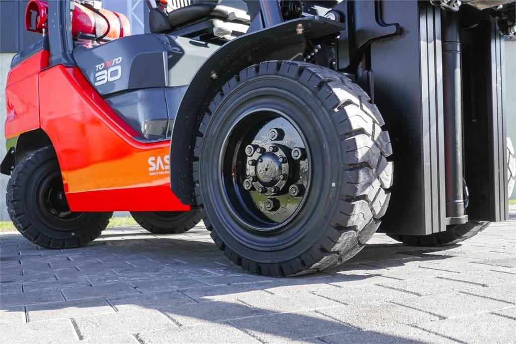 Toyota 02-8FGF30 Wózki LPG
