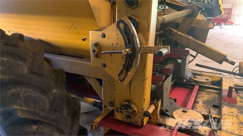 Bredal B 4 Rozrzutnik nawozów mineralnych