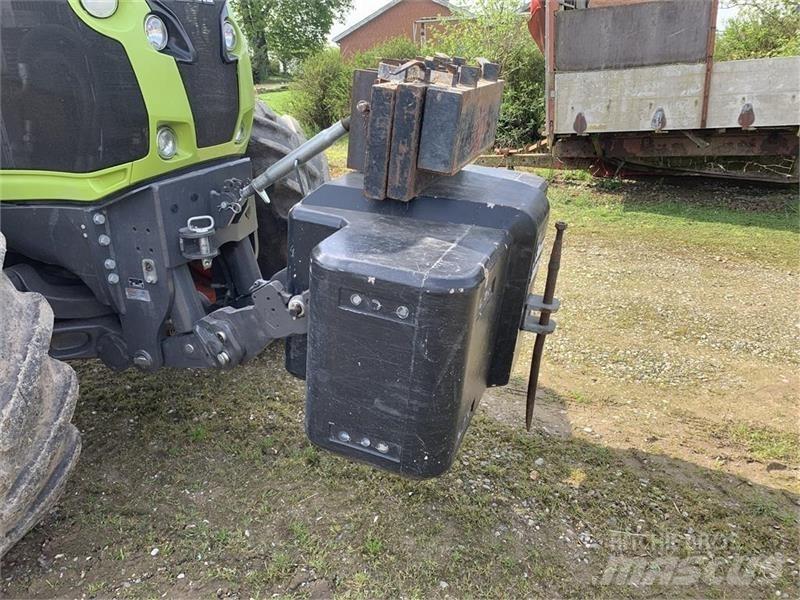  Suer 1000 kg. Przednie obciążniki