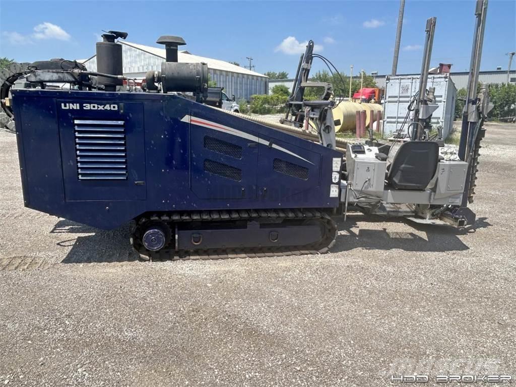 Universal UNI 30x40 Wiertnice horyzontalne