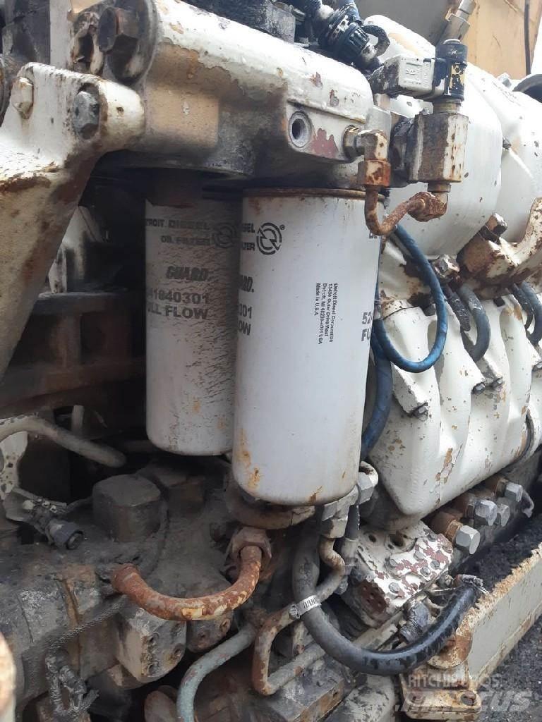 Komatsu 930E Silniki