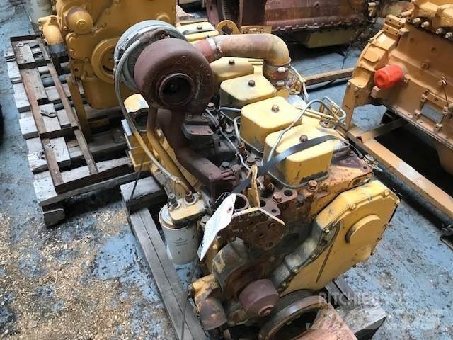 Komatsu S6D102 Silniki