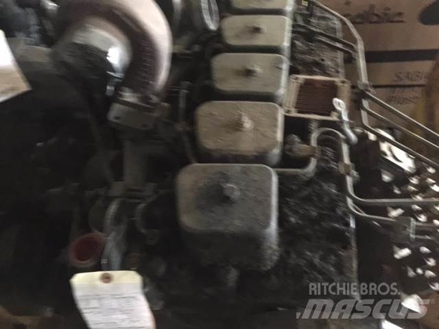 Komatsu SA6D102-1 Silniki