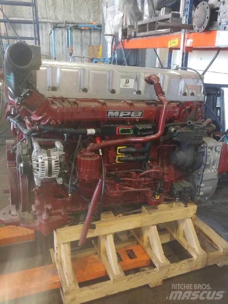 Mack MP8 Silniki