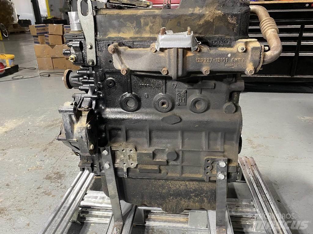Yanmar 4TNV98T-ZXWTB Silniki