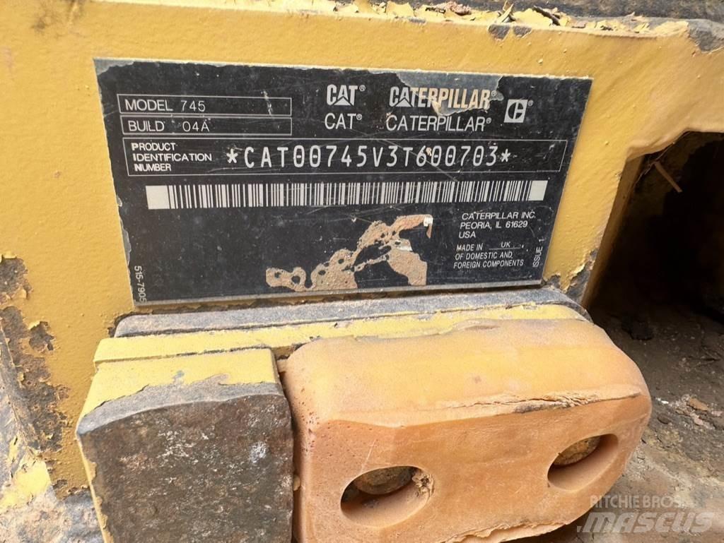 CAT 745 Wozidła przegubowe