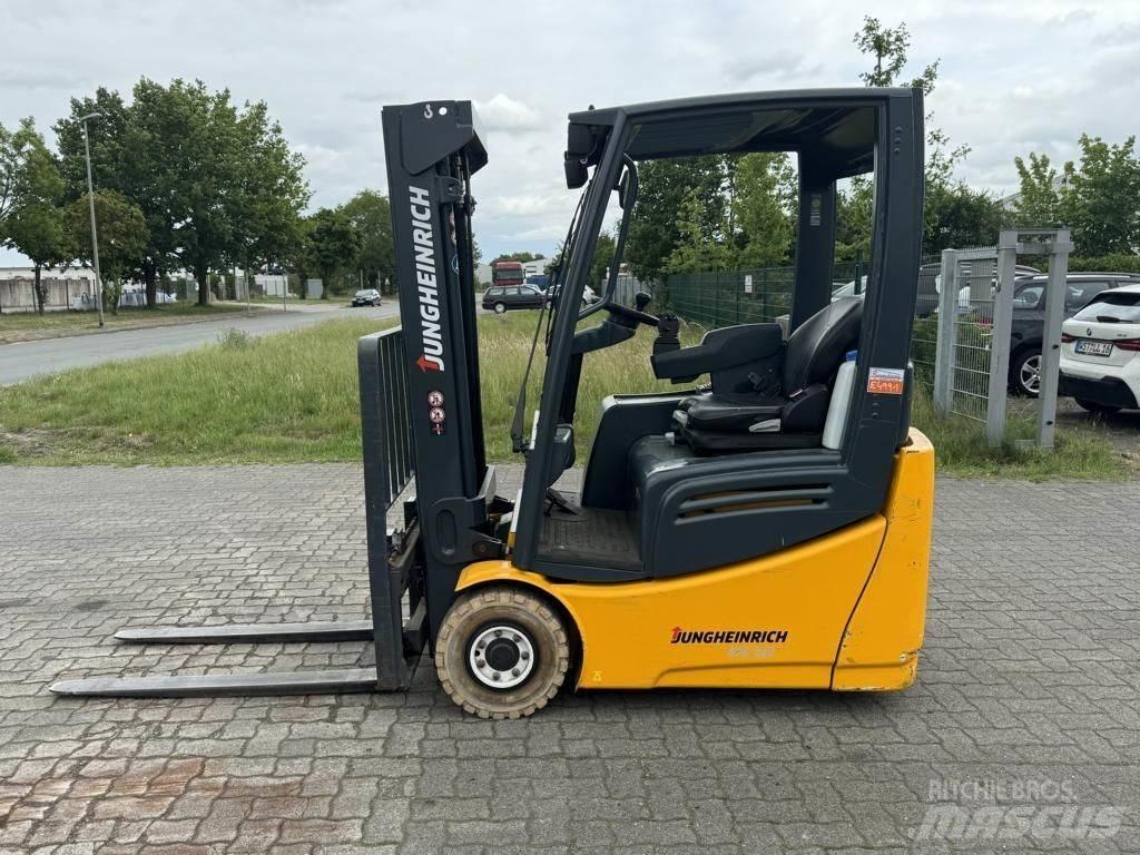Jungheinrich EFG213 Wózki elektryczne