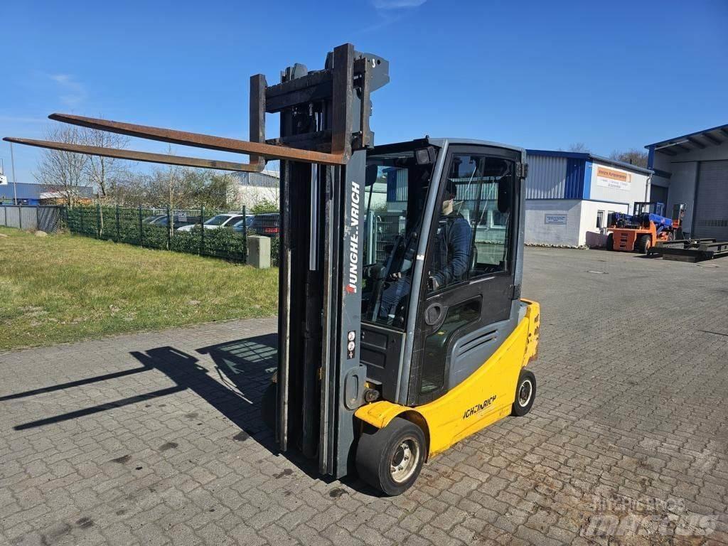 Jungheinrich EFG320 Wózki elektryczne