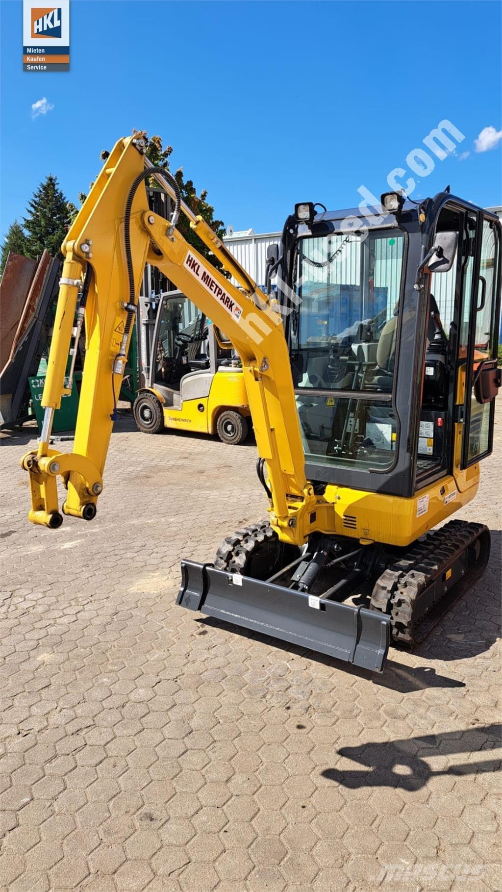 Komatsu PC 17 R-5 Minikoparki