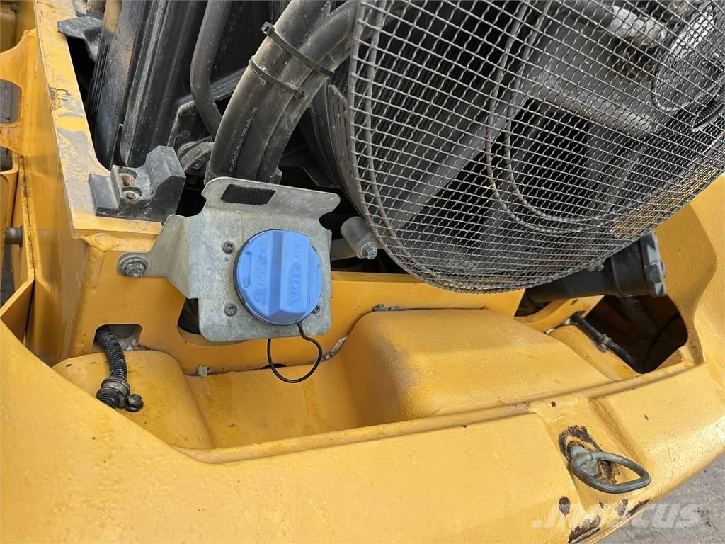 Volvo BM L70H Ładowacze i koparki czołowe